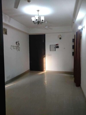 Room in 2.5 BHK Apartment at Fusion Homes, Tech Zone 4 Greater Noida – for Sale
