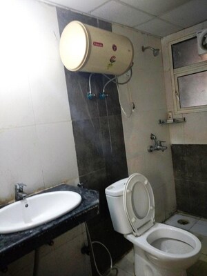 Bathroom in 2.5 BHK Apartment at Fusion Homes, Tech Zone 4 Greater Noida – for Sale