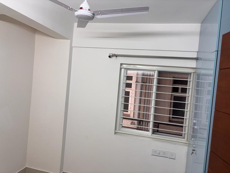 Living Room, smr-vinay-iconia-hyderabad 3 Bedroom 1775 Sq.Ft. Apartment In Kondapur Hyderabad 9498522