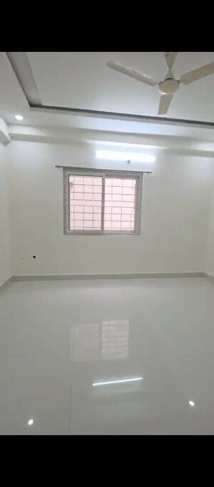 Room in 2 BHK Apartment at Madhapur – for Sale