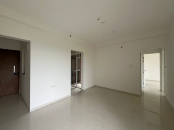 Room in 2 BHK Apartment at Godrej Boulevard, Manjari – for Rent