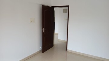 Room in 3 BHK Apartment at Brahma Suncity Platinum, Wadgaon Sheri – for Rent
