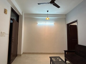 Room in 1 BHK Builder Floor at Saket – for Rent