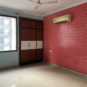 Room in 2 BHK Apartment at Maya Garden City, Nagla Road – for Rent