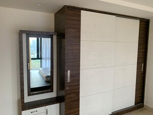 Room in 4 BHK Apartment at Marvel Selva Ridge Estate Villa, Bavdhan – for Rent