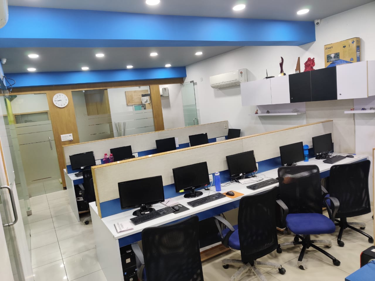 Office Space For Rent in Amarnath Business Centre 