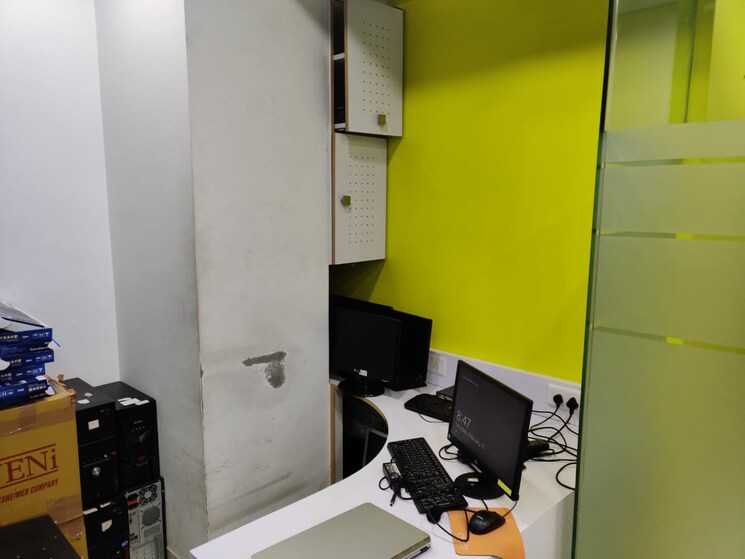 Team Area, navrangpura Commercial Office Space 2673 Sq.Ft. In Navrangpura Ahmedabad 9498775