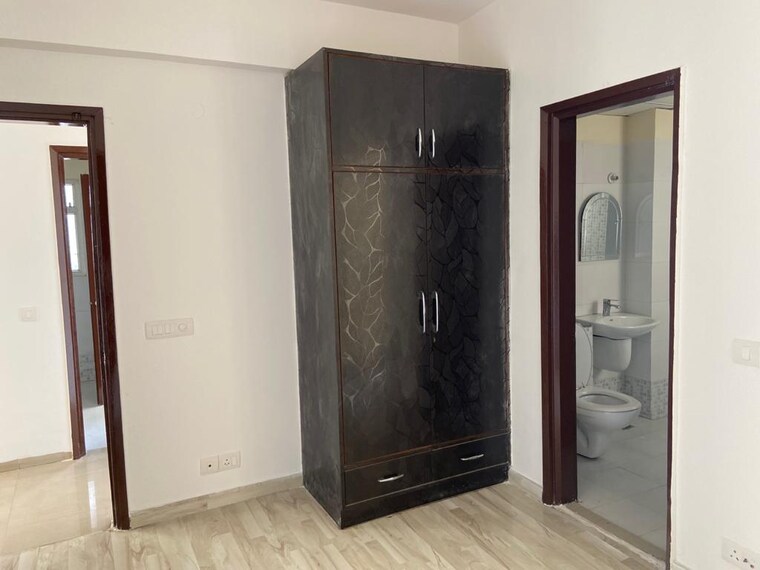 Room, chd-avenue-71 3 Bedroom 1620 Sq.Ft. Apartment In Sector 71 Gurgaon 9498820