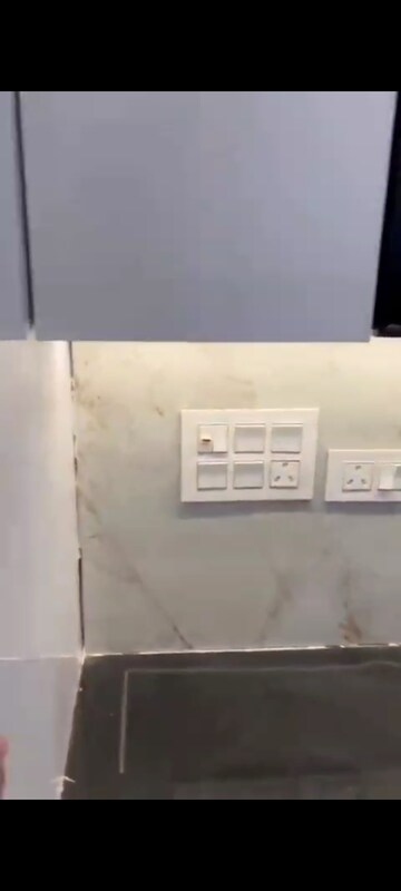 Furnished Amenities in 4 BHK Builder Floor at BPTP District Phase 2, Sector 84 – for Rent