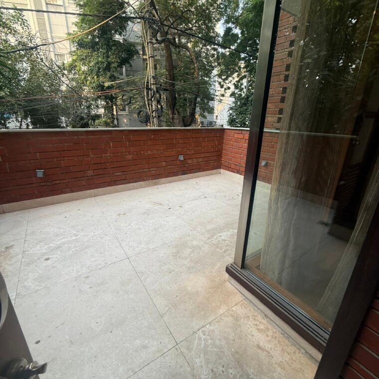 Balcony, kailash colony 3 Bedroom 1850 Sq.Ft. Builder Floor In Kailash Colony Delhi 9498841