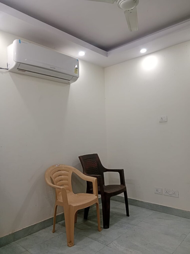 undefined, govindpuri 2 Bedroom 580 Sq.Ft. Builder Floor In Govindpuri Delhi 9498941