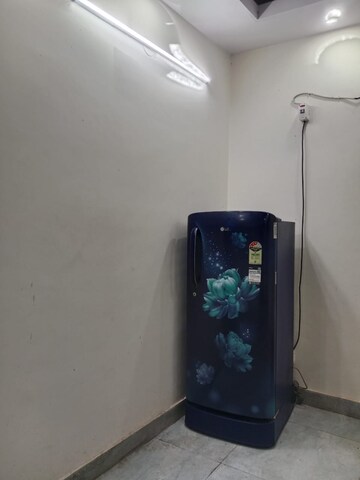 Furnished Amenities in 2 BHK Builder Floor at Govindpuri – for Rent