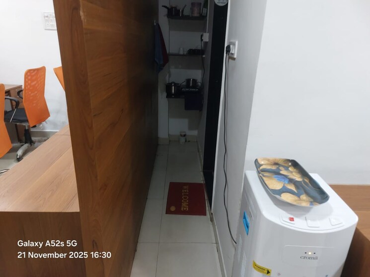 undefined, cbd belapur sector 11 Commercial Office Space 1750 Sq.Ft. In Cbd Belapur Sector 11 Navi Mumbai 9498904