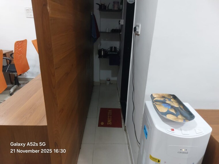 undefined, cbd belapur sector 11 Commercial Office Space 1750 Sq.Ft. In Cbd Belapur Sector 11 Navi Mumbai 9498904