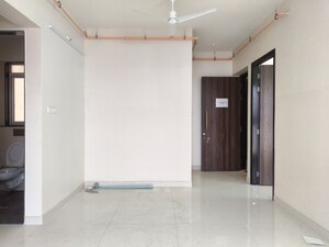 Room in 1.5 BHK Apartment at Sheth Avante, Kanjurmarg West – for Rent