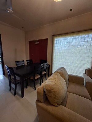 Living Room in 3 BHK Builder Floor at Sector 40 – for Rent