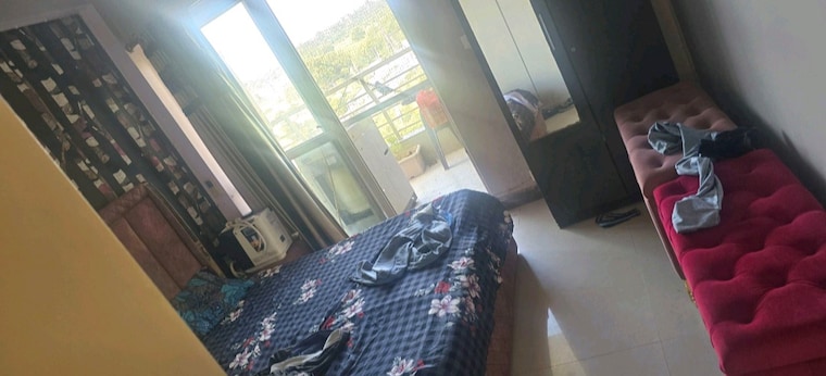 Room, bptp-the-resort 3 Bedroom 1727 Sq.Ft. Apartment In Sector 75 Faridabad 9498947