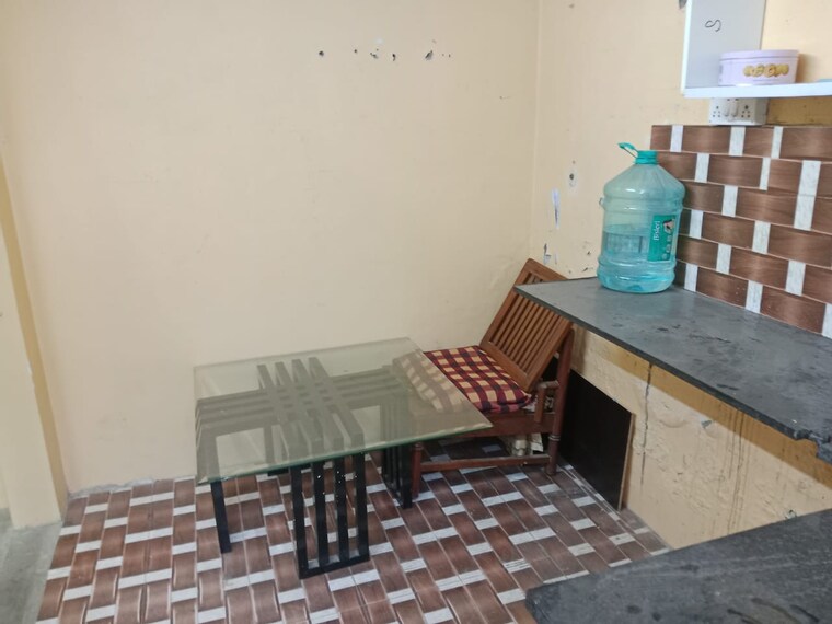 Kitchen, kalkaji 2 Bedroom 200 Sq.Yd. Builder Floor In Kalkaji Delhi 9498956