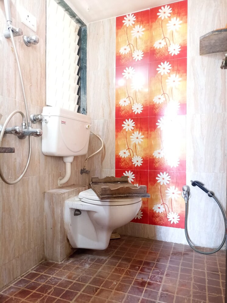 Bathroom, soman-prathamesh 1 Bedroom 450 Sq.Ft. Apartment In Titwala Thane 9498942