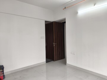 Room in 1.5 BHK Apartment at Sheth Avante, Kanjurmarg West – for Rent