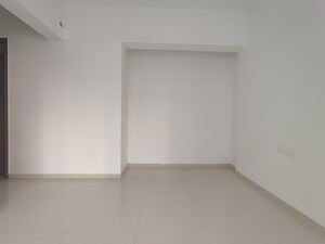 Room in 2 BHK Apartment at Kalpataru Immensa, Kolshet Road – for Sale