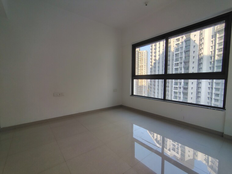 Room, kalpataru-immensa 2 Bedroom 637 Sq.Ft. Apartment In Kolshet Road Thane 9498987
