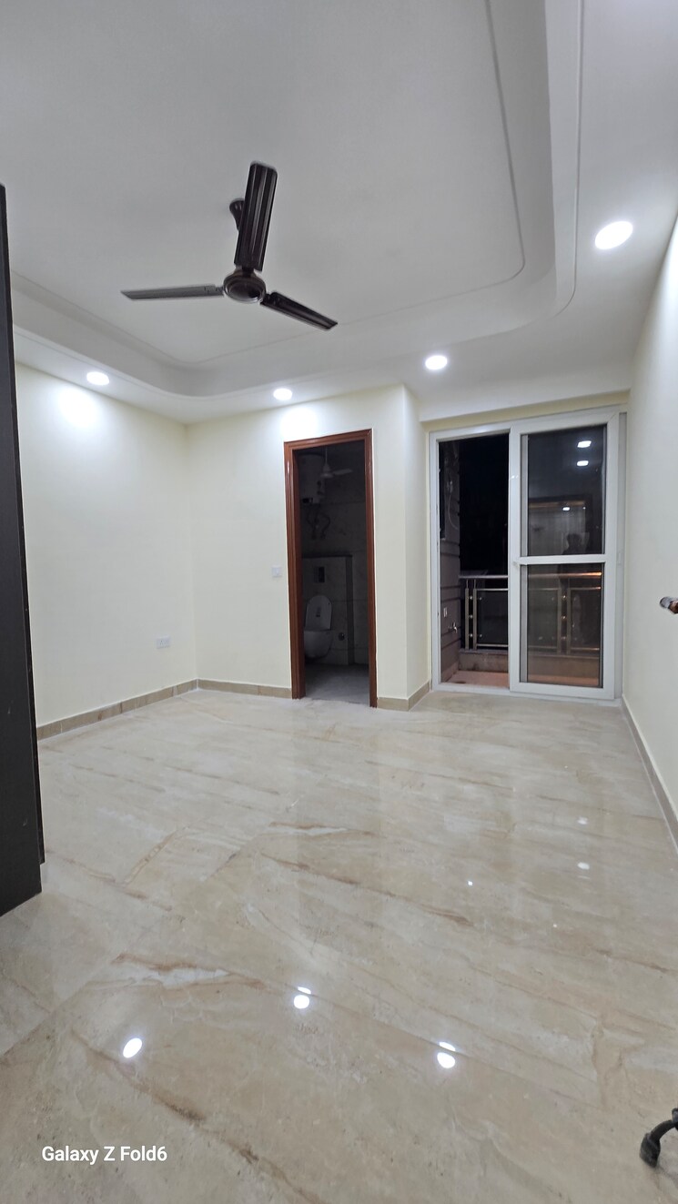 undefined, chattarpur 3 Bedroom 1200 Sq.Ft. Builder Floor In Chattarpur Delhi 9499188