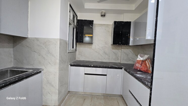 Kitchen, chattarpur 3 Bedroom 1200 Sq.Ft. Builder Floor In Chattarpur Delhi 9499188