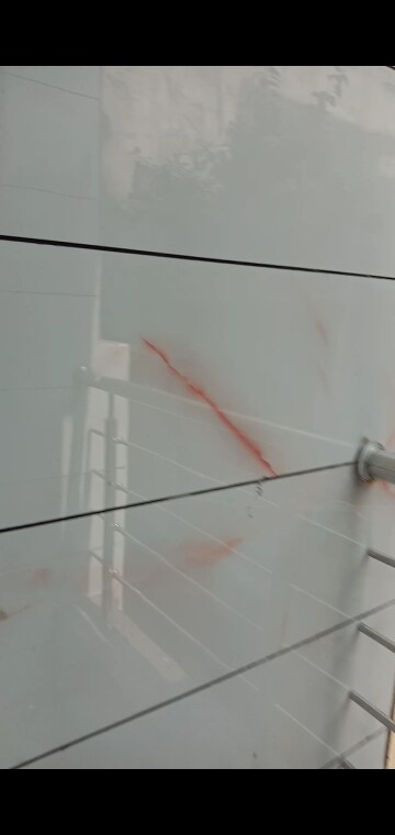 Furnished Amenities in 1.5 BHK Independent House at Dwarka Mor – for Sale