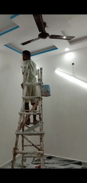 Staircase in 1.5 BHK Independent House at Dwarka Mor – for Sale