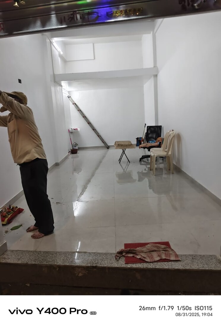 undefined, dadar west Commercial Shop 225 Sq.Ft. In Dadar West Mumbai 9499099