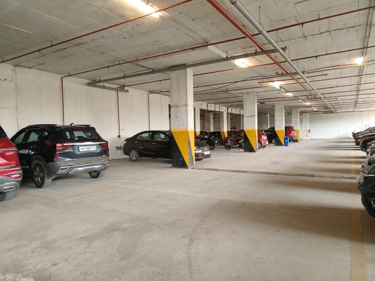  Parking, pashmina-waterfront 3 Bedroom 1857 Sq.Ft. Apartment In Old Madras Road Bangalore 9498997