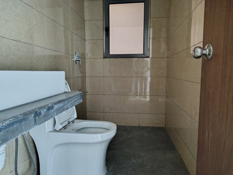 Bathroom, kalpataru-immensa 2 Bedroom 637 Sq.Ft. Apartment In Kolshet Road Thane 9499058
