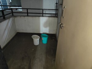 Bathroom in 1 BHK Apartment at Sun City – for Rent