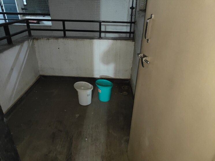 Bathroom, sun city 1 Bedroom 600 Sq.Ft. Apartment In Sun City Pune 9499056