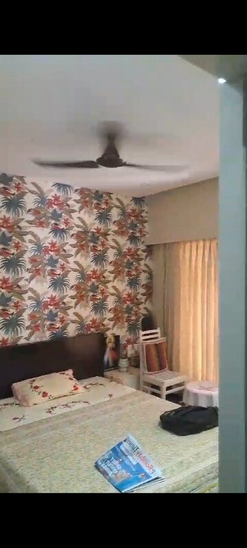 Room in  Pg at Vakola – for Rent