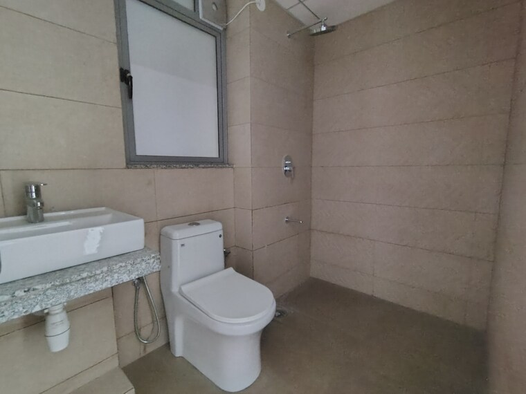 Bathroom, kalpataru-immensa 2 Bedroom 637 Sq.Ft. Apartment In Kolshet Road Thane 9499088