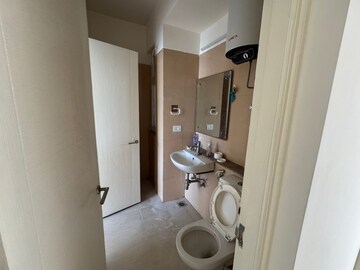 Bathroom in 3 BHK Apartment at Emaar Emerald Estate, Sector 65 – for Rent