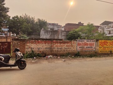  Plot For Sale in Gomti Nagar