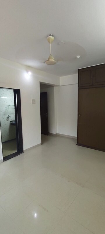 Room in 3 BHK Apartment at Ajmera Golden Rays, Andheri West – for Sale