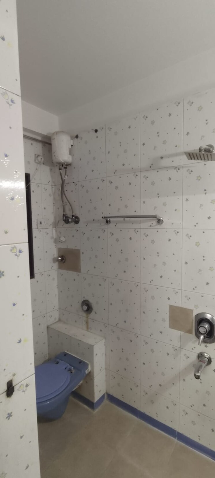 Bathroom, ajmera-golden-rays 3 Bedroom 1485 Sq.Ft. Apartment In Andheri West Mumbai 9499239