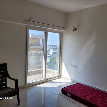 Room in 3 BHK Apartment at Doon Trafalgar Extension, Aman Vihar – for Rent