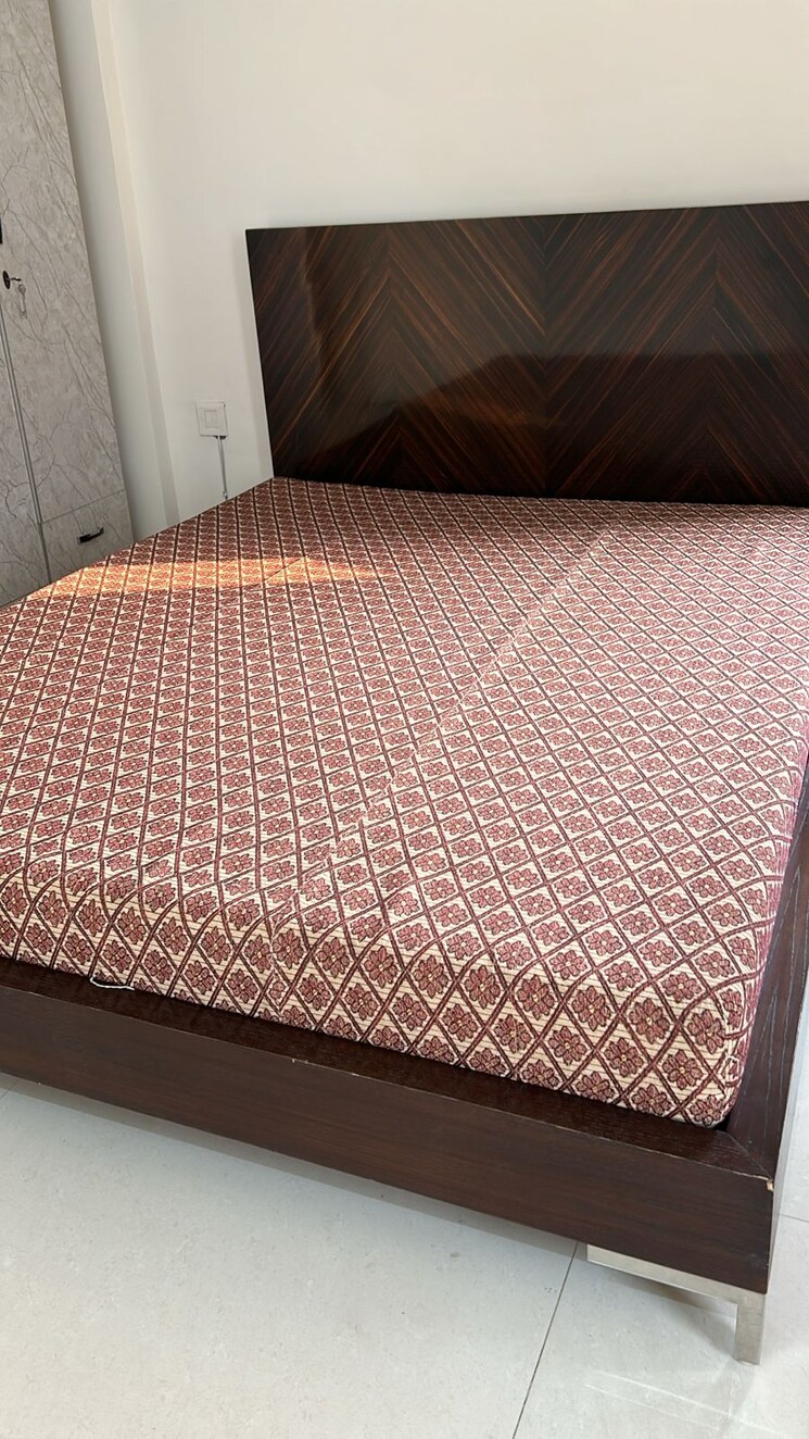 Bedroom, tulip-violet 4 Bedroom 2010 Sq.Ft. Apartment In Sector 69 Gurgaon 9499277