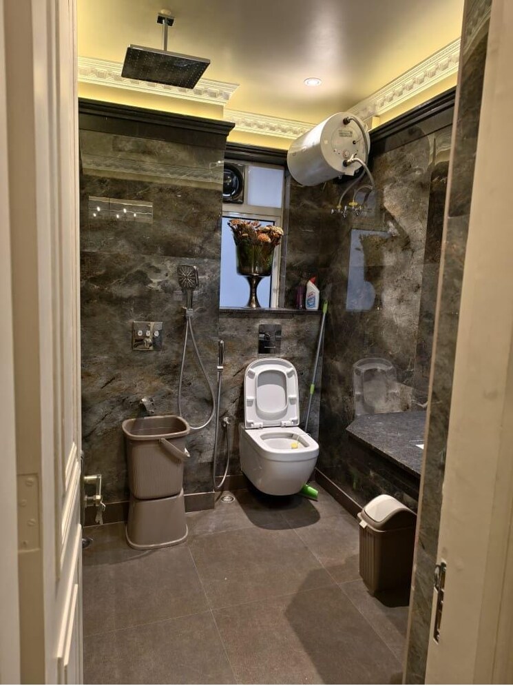 Attached Bathroom, park street 1 Bedroom 1250 Sq.Ft. Apartment In Park Street Kolkata 9499306