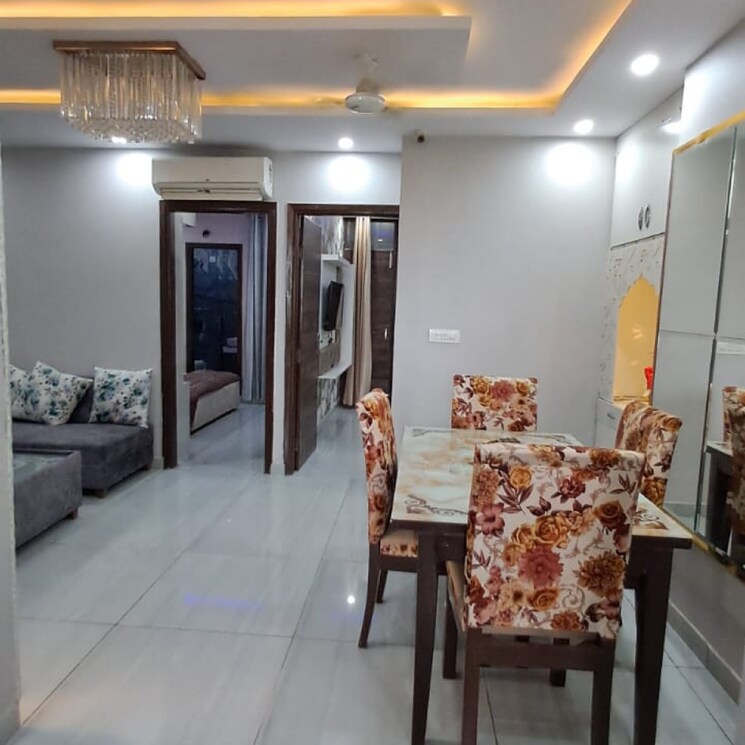 Dining area, skyline-elevate 3 Bedroom 1350 Sq.Ft. Apartment In International Airport Road Zirakpur 9499380