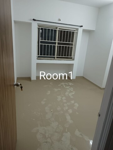 Room in 2 BHK Apartment at Pegasus Megapolis Splendour, Hinjewadi – for Rent