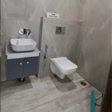 Bathroom in 3 BHK Apartment at Skyline Elevate, International Airport Road – for Sale