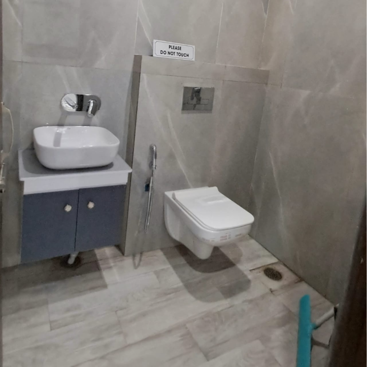 Bathroom, skyline-elevate 3 Bedroom 1350 Sq.Ft. Apartment In International Airport Road Zirakpur 9499380