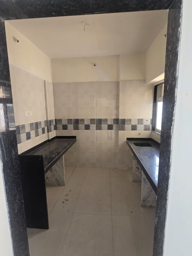 Kitchen, hari-kunj-naupada 2 Bedroom 520 Sq.Ft. Apartment In Naupada Thane 9499392