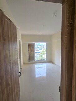 2 BHK + Servant Room Apartment For Sale in Hari Kunj Naupada